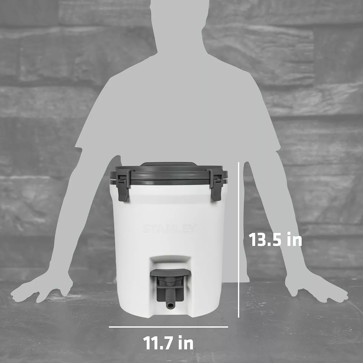 Stanley Adventure 2 Gallon Fast Flow Water Jug 5 Stanley Adventure 2 Gallon Fast Flow Water Jug - Image 3